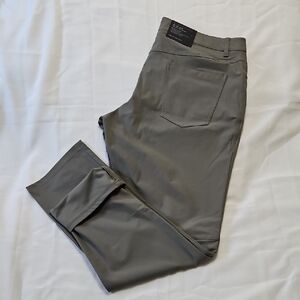 NWT Lululemon ABC Pant Classic Green Men’s 38 x 34 Warpstreme Fabric No Wrinkle